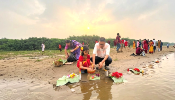 দীঘিনালায় ফুল অর্পণের মাধ্যমে শুরু বিজু উৎসব