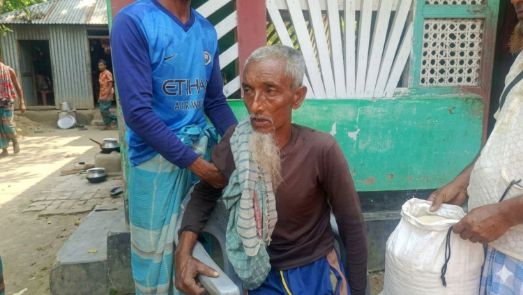 সুন্দরবনে বনদস্যুর গুলিতে কাঁকড়া শিকারি আহত