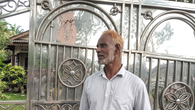 সংবাদকর্মীদের প্রবেশে বাধা: মতলব দক্ষিণে এসএসসি কেন্দ্রে কেন্দ্র সচিবের কঠোরতা নিয়ে বিতর্ক