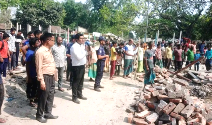 জেলা প্রশাসনের অভিযানে ৩ কোটি ৫০ লক্ষ টাকা মূল্যের খাস জমি অবৈধ দখলমুক্ত করা হয়েছে