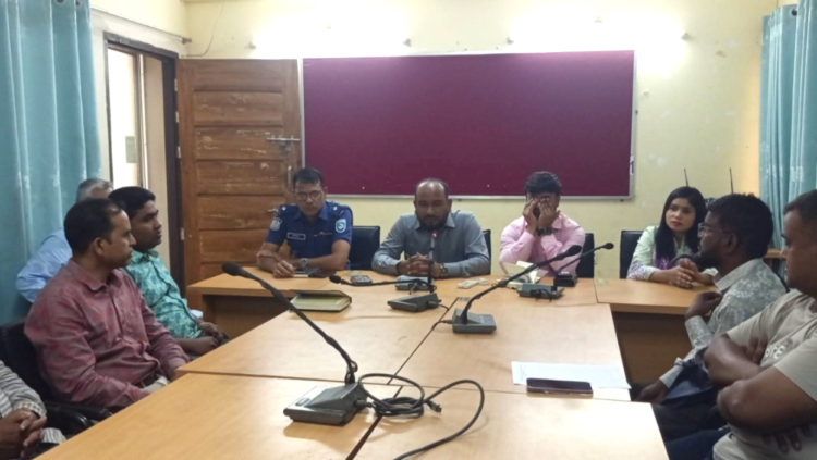 বিরল উপজেলার পেট্রোল পাম্প মালিক, ম্যানেজার এবং সংশ্লিষ্ট ট্যাগ অফিসারদের নিয়ে বিশেষ সভা অনুষ্ঠিত