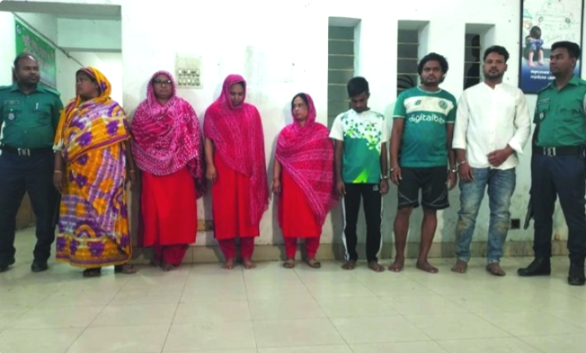 টঙ্গীর কেরানীরটেক মাদক বস্তিতে পুলিশি অভিযানে হামলা, ৪ পুলিশসহ আহত ৫