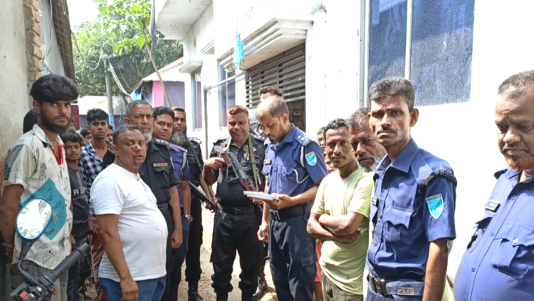 গাজীপুরে সাংবাদিক মোসলেহ উদ্দিন বাচ্চু’র উপর সন্ত্রাসী হামলা