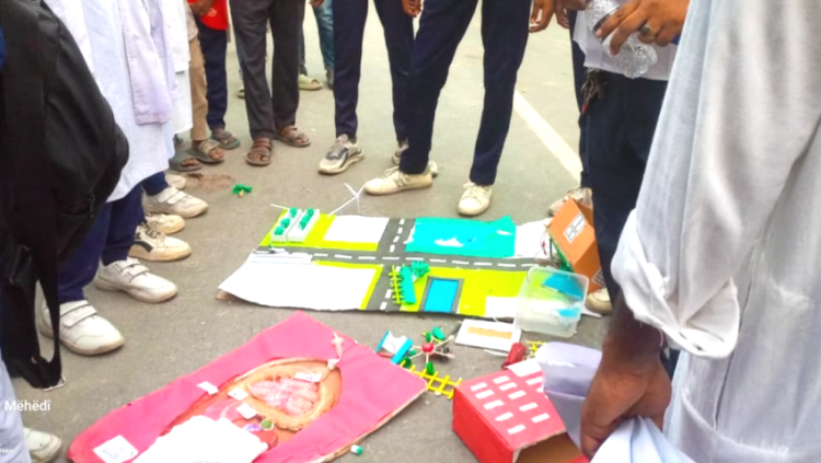 সুন্দরগঞ্জে বিজ্ঞান মেলা থেকে ফেরার পথে শিক্ষার্থীদের ওপর হামলা, প্রজেক্ট ভাঙচুর