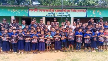 পানছড়িতে ৩ বিজিবির উদ্যোগে ৬০ শিক্ষার্থীর মাঝে স্কুল ব্যাগ বিতরণ