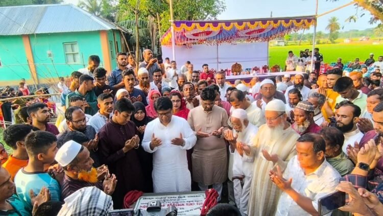 পুকুর খননে রাস্তা ক্ষতিগ্রস্ত হলে কঠোর ব্যবস্থা নেওয়ার হুঁশিয়ারি এমপি লিটনের