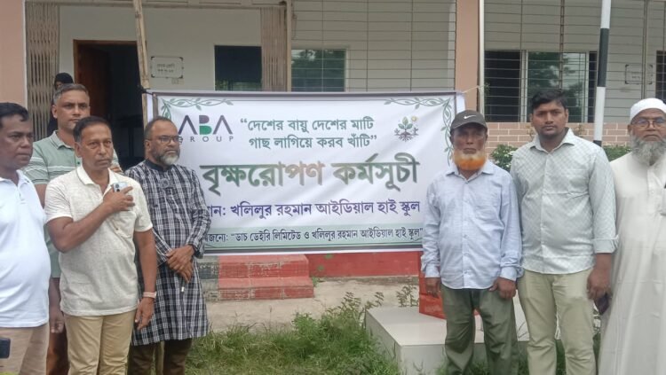 লৌহজংয়ে ৩১০০ শিক্ষার্থীর হাতে গাছের চারা সবুজ ভবিষ্যৎ গড়ার বার্তা