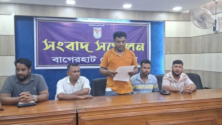 ​চিতলমারীতে দোকান ঘর নির্মাণে ২ লাখ টাকা চাঁদা দাবি