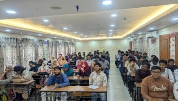 কুবি ডিবেটিং সোসাইটির নবীনবরণ ও বিতর্ক কর্মশালা অনুষ্ঠিত