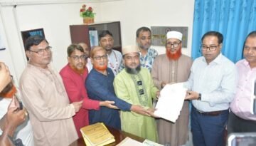 ঠাকুরগাঁও-১ উপনির্বাচন: ১১-দলীয় ঐক্যের প্রার্থী দেলাওয়ার হোসেনের মনোনয়নপত্র জমা – প্রচার শুরু ৮ অক্টোবর